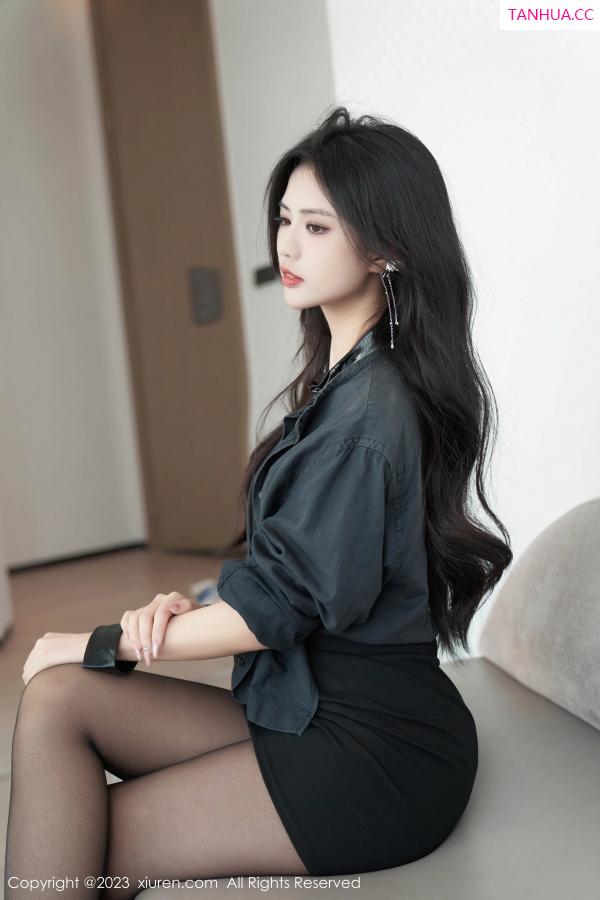 李浅浅  [XiuRen]高清写真图 2023.07.19 No.7100 浅浅Danny 情趣服饰第12张图片
